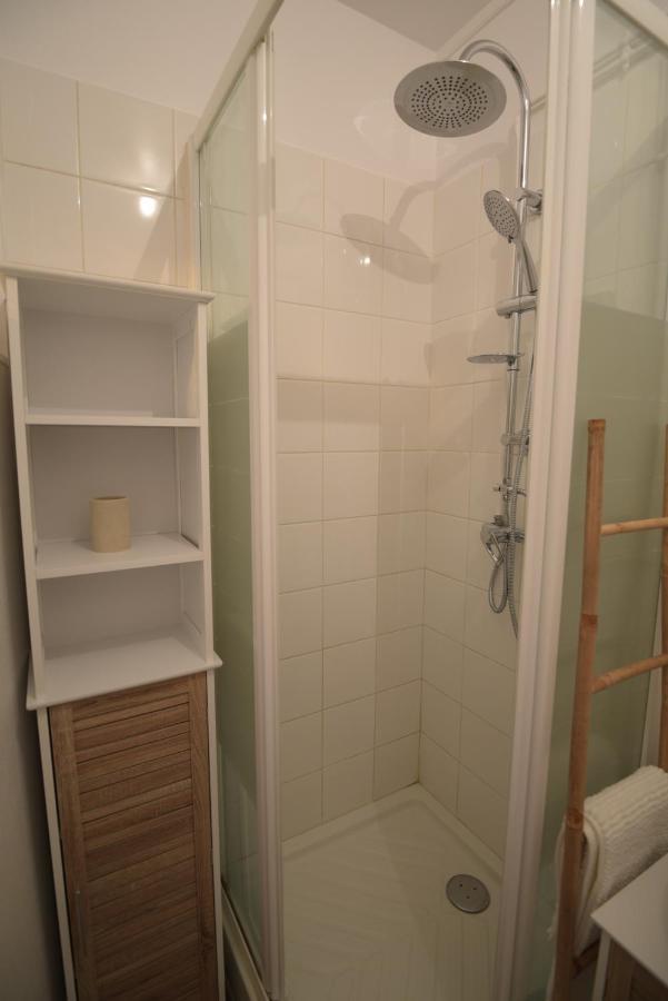 Cosy Appartement Hyper Centre Ville Avec Cour + Patio Оксер Екстериор снимка