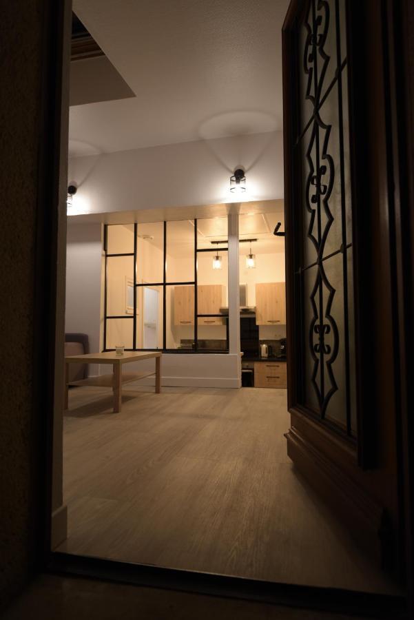 Cosy Appartement Hyper Centre Ville Avec Cour + Patio Оксер Екстериор снимка