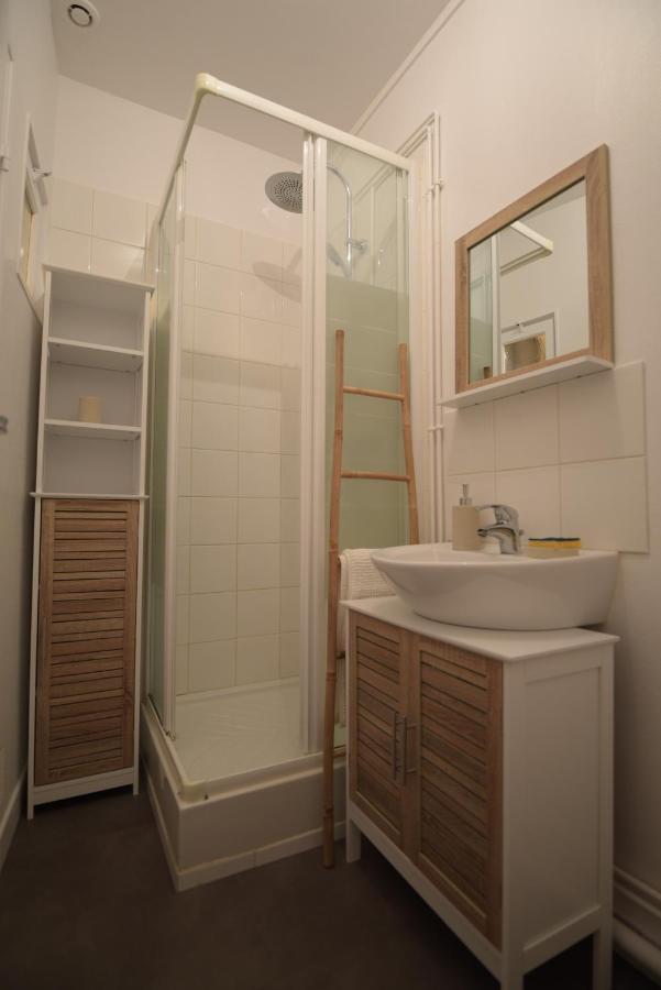 Cosy Appartement Hyper Centre Ville Avec Cour + Patio Оксер Екстериор снимка