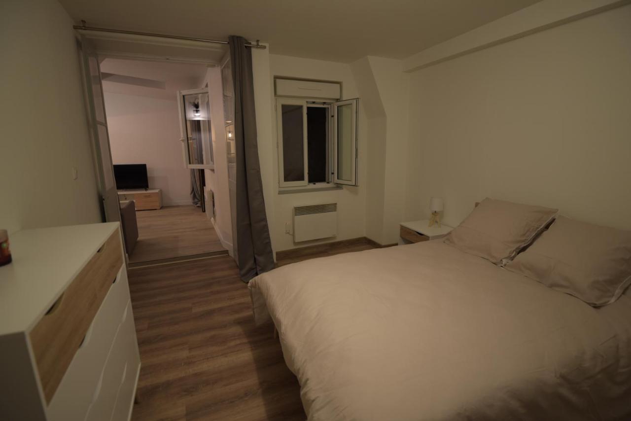 Cosy Appartement Hyper Centre Ville Avec Cour + Patio Оксер Екстериор снимка