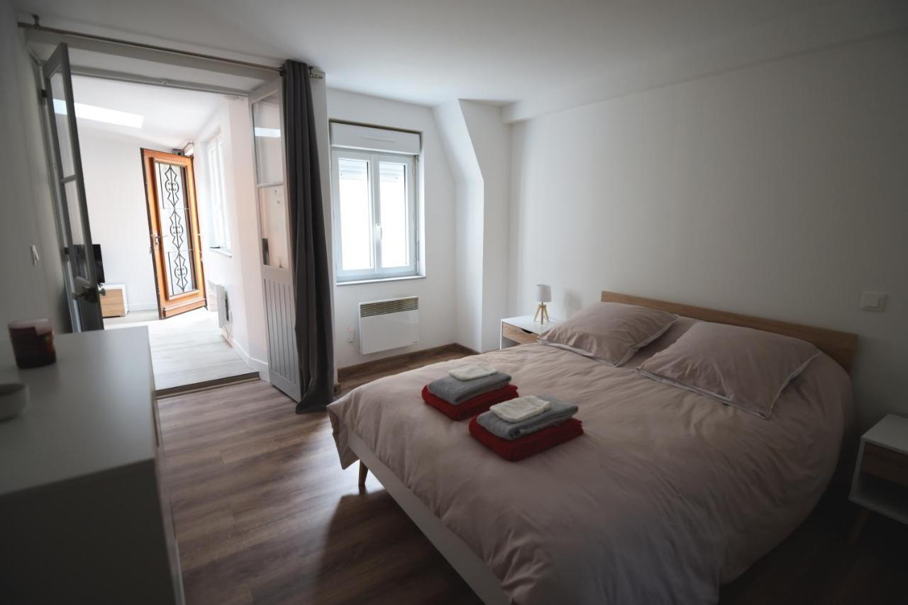 Cosy Appartement Hyper Centre Ville Avec Cour + Patio Оксер Екстериор снимка
